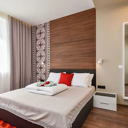 Tradition And Modernity Combined In A Three Bedroom Two Bathroom Lux شقة *